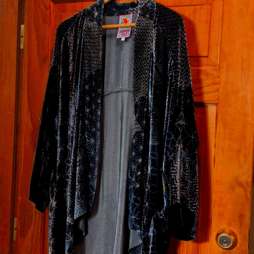 Johnny Was Elegant Black and Gray Velvet Kimono Open Cardigan
